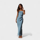 Carmen – Vestido de satén sin mangas que realza tu elegancia