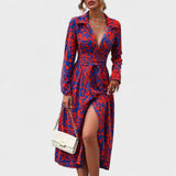 Camila – Vestido Animal Print Azul y Rojo que realza tu sofisticación
