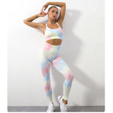 Conjunto deportivo con efecto tie dye
