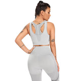 Conjunto deportivo con top corto