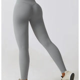 Conjunto deportivo con crop top y chaleco