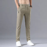 Chino informal para hombre