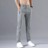 Chino informal para hombre