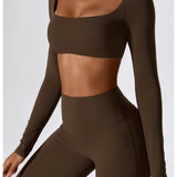 Conjunto deportivo con crop top de manga larga