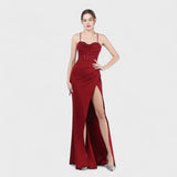 Gala Alta Elegancia – Vestido Largo Satinado que Realza Tu Sophisticación
