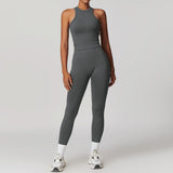 Conjunto con leggings y top sin mangas
