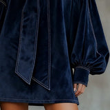 Trinidad | Vestido mini de terciopelo con lazada