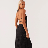 Adeline – Vestido Largo con Cuello Halter que realza tu elegancia
