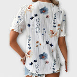 Emily – Blusa de Moda con Escote en V que realza tu estilo