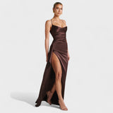 Helen – Vestido Largo Satén Cacao que realza tu feminidad
