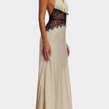 Ashanty – Vestido Largo con Escote Halter que irradia sensualidad refinada