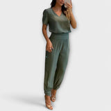 Irmelin – Conjunto elegante con top y pantalón que realza tu estilo