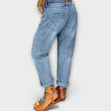 Joy – Vaqueros que combinan estilo y comodidad