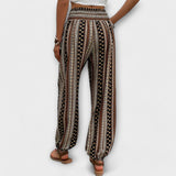 Scarlett – Pantalón con gráfico étnico que realza tu estilo único